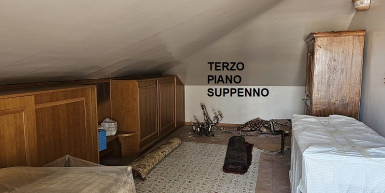 casa piano terzo con terrazzo (2)