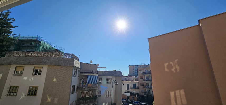 Chiaia Via Tasso parte alta 4 vani doppi accessori e balconata