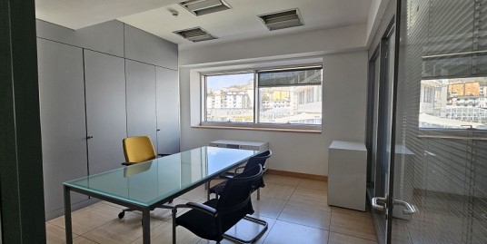 Fuorigrotta Viale Giochi del Mediterraneo Ufficio arredato