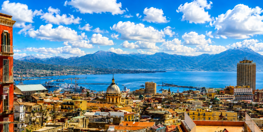 Centro Corso Vittorio Emanuele  Ampio appartamento suddiviso in 2 unità