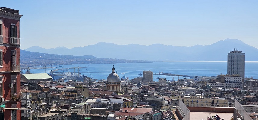 Centro Corso Vittorio Emanuele  Ampio appartamento suddiviso in 2 unità