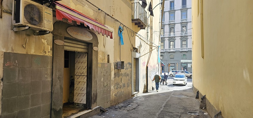 Chiaia a 30 metri dalla Riviera Locale Deposito