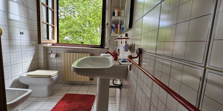 8 bagno WhatsApp Image 2026-05-19 at 10.06.43