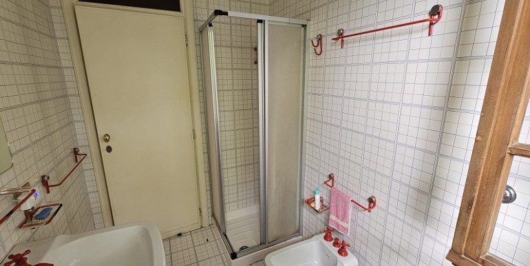 9 bagno WhatsApp Image 2026-05-19 at 10.06.43