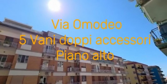 Vomero Via Omodeo 5 vani doppi accessori, doppio ingresso