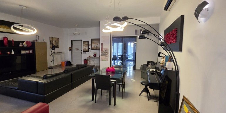 Salone 9