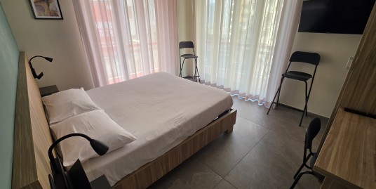 VOMERO – VIA MASCAGNI | BILOCALE RISTRUTTURATO E ARREDATO USO TRANSITORIO